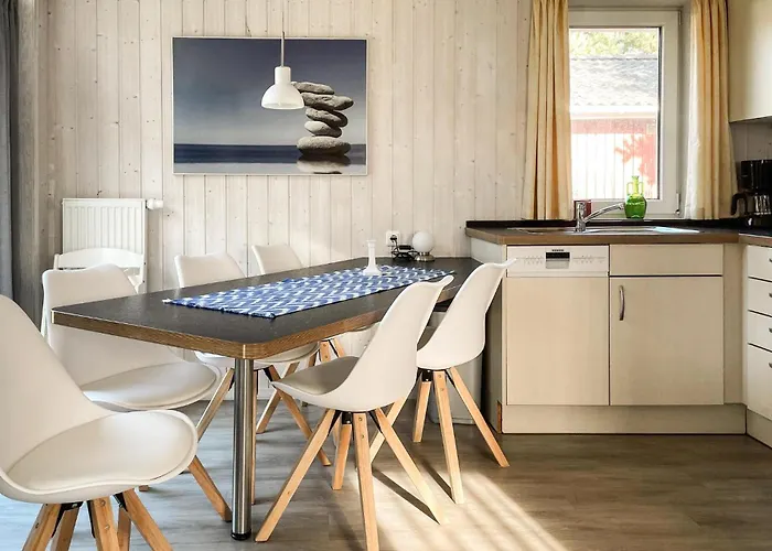 Holiday home Schatzkiste 11 - Dorf 4 O *